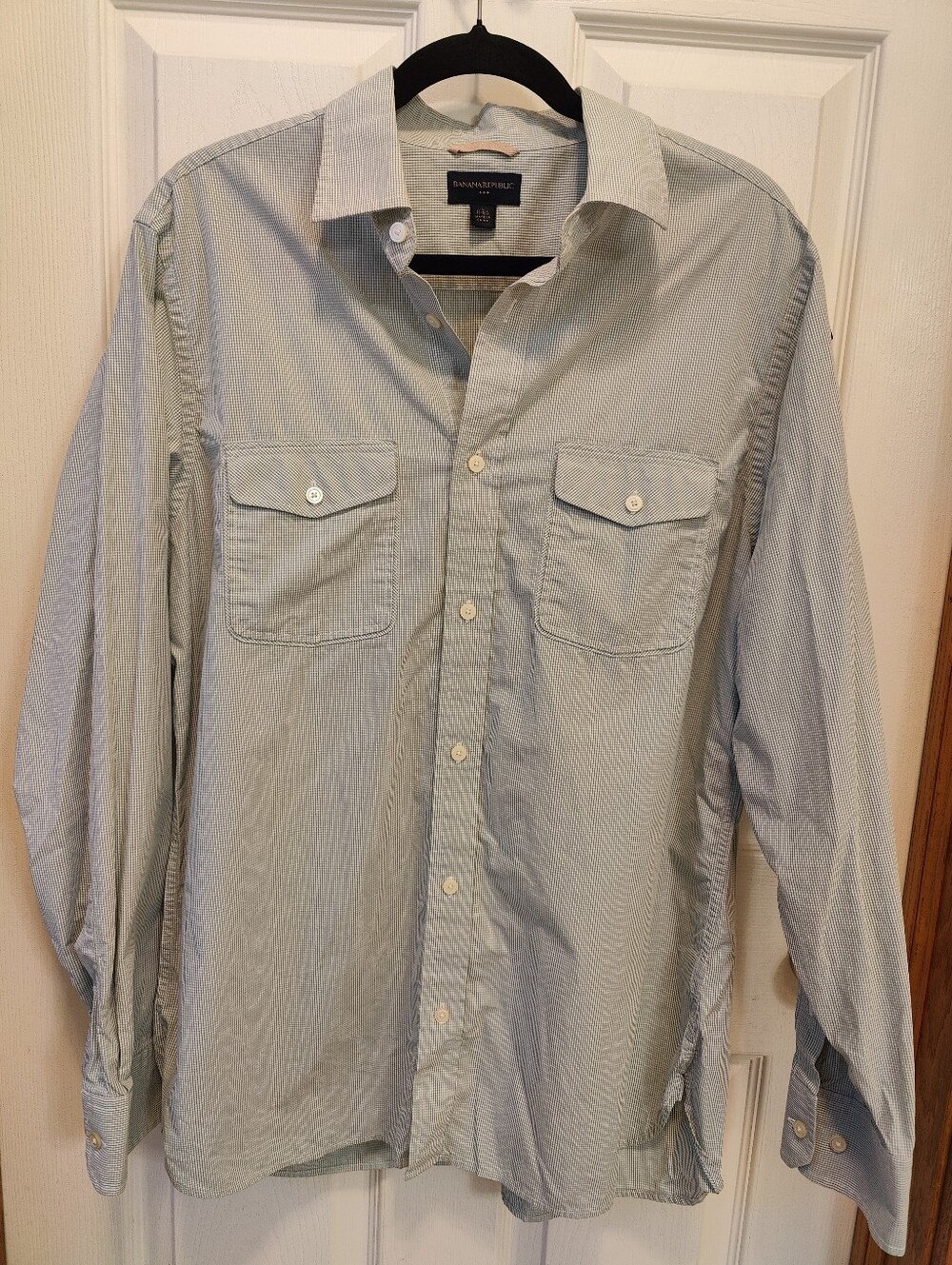 Banana Republic Men's Pale Blue Striped Button-Down Shirt